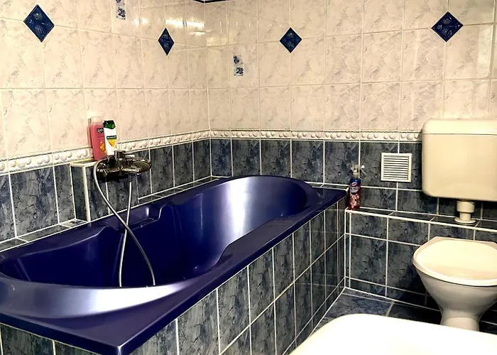 Stylish Natural With Sauna - Heroes Square *
