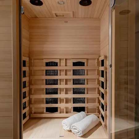 Stylish Natural With Sauna - Heroes Square 布达佩斯