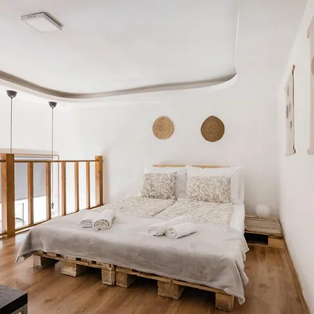 Stylish Natural With Sauna - Heroes Square Budapeste