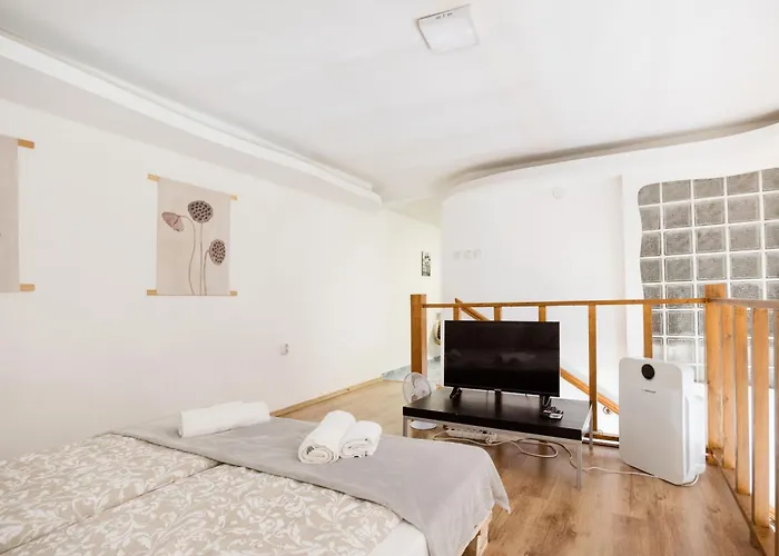 Stylish Natural With Sauna - Heroes Square Apartament *