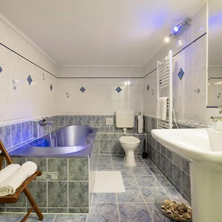 Stylish Natural With Sauna - Heroes Square Budapešť