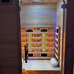 Stylish Natural With Sauna - Heroes Square Apartamento Budapest