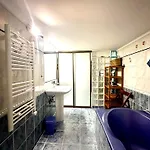 Stylish Natural With Sauna - Heroes Square Apartamento Budapest